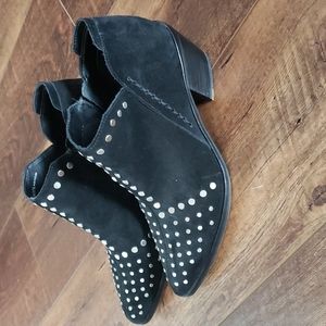 1State studded black suede booties sz 7